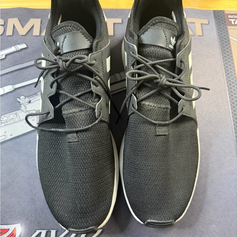 Adidas Men's Black and White Sneakers